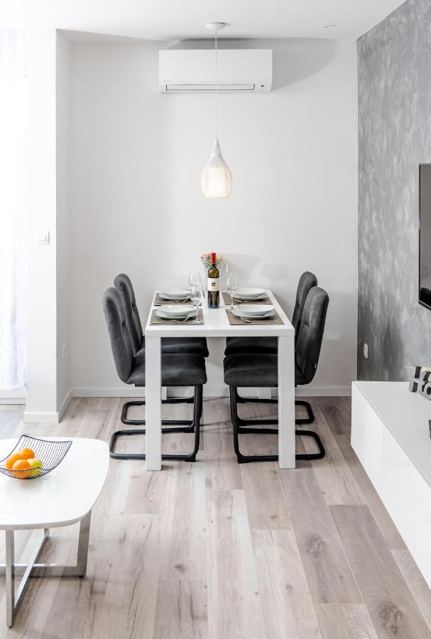Luxury Apartment Sandra Split Exterior photo